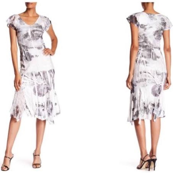 Komarov V neck short flutter lace sleeve midi overall textured print Size Large - Picture 1 of 8